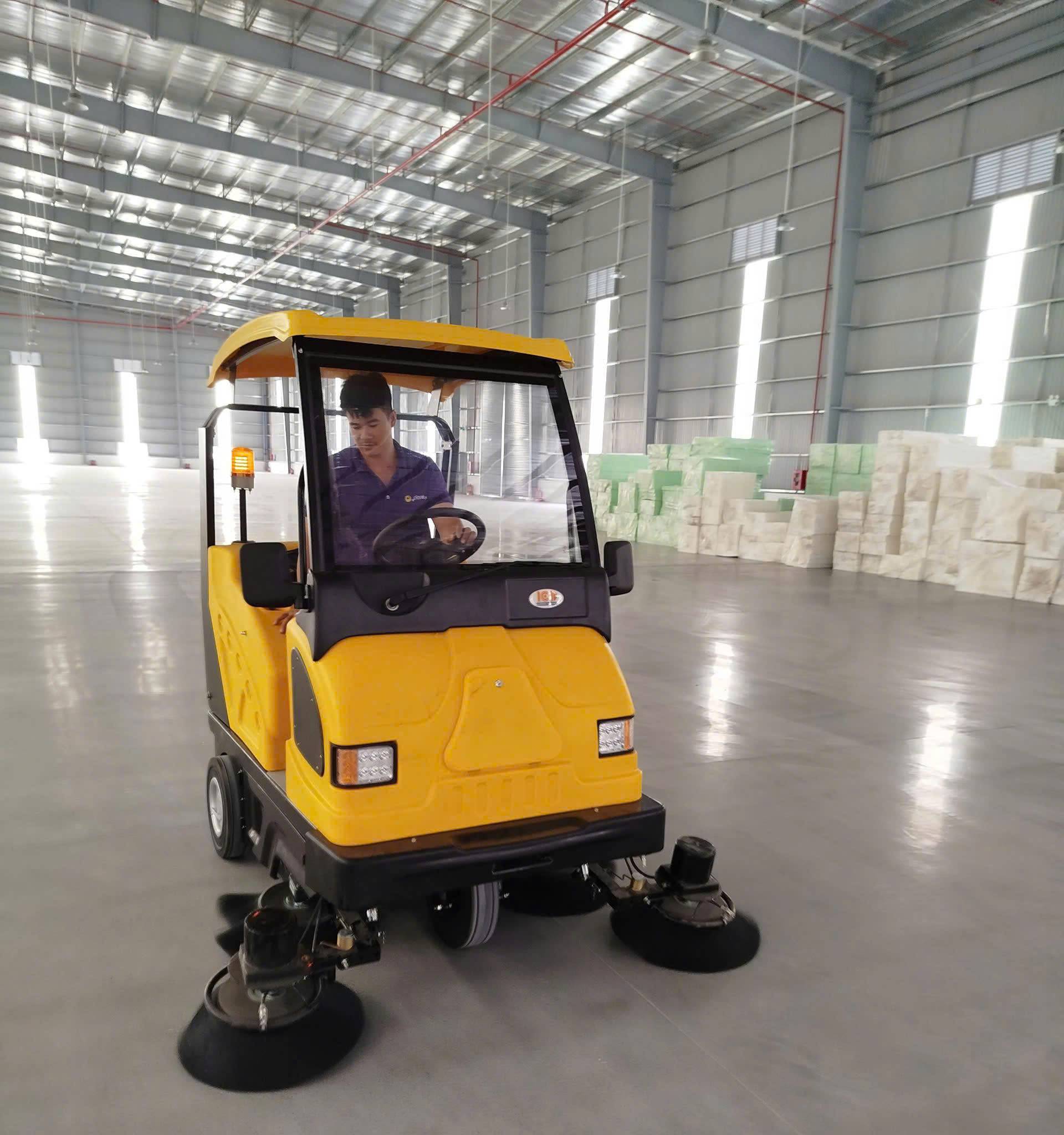 xe-quet-bui-nha-xuong